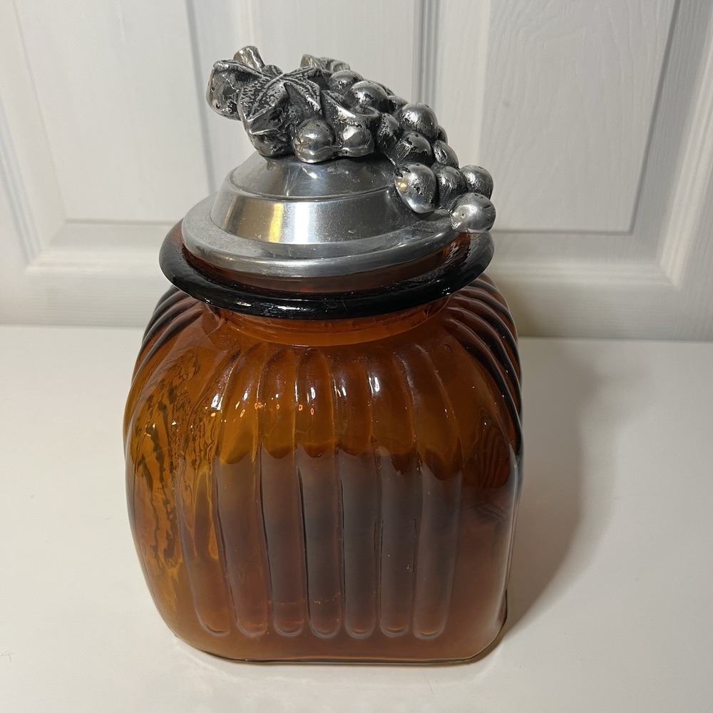 Large Ribbed Amber Glass Canister Jar Cast Metal Grapes Handle Lid 9"x7"x7" - Picture 6 of 6